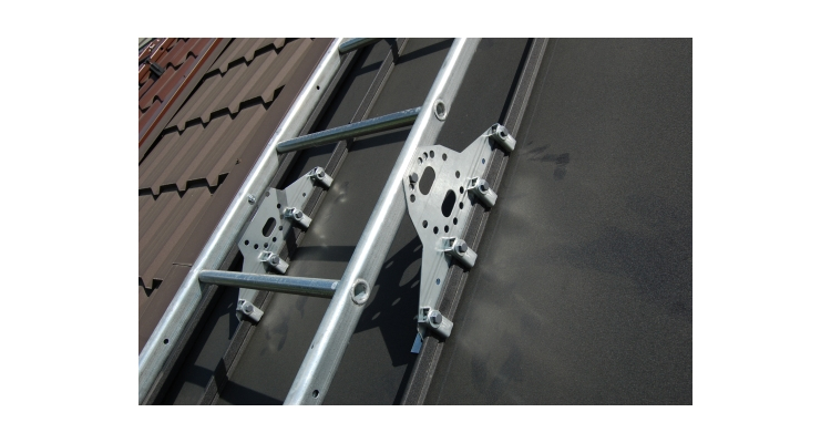 Лестница кровельная Grand Line КликФальц Pro RAL 9005 2,76м